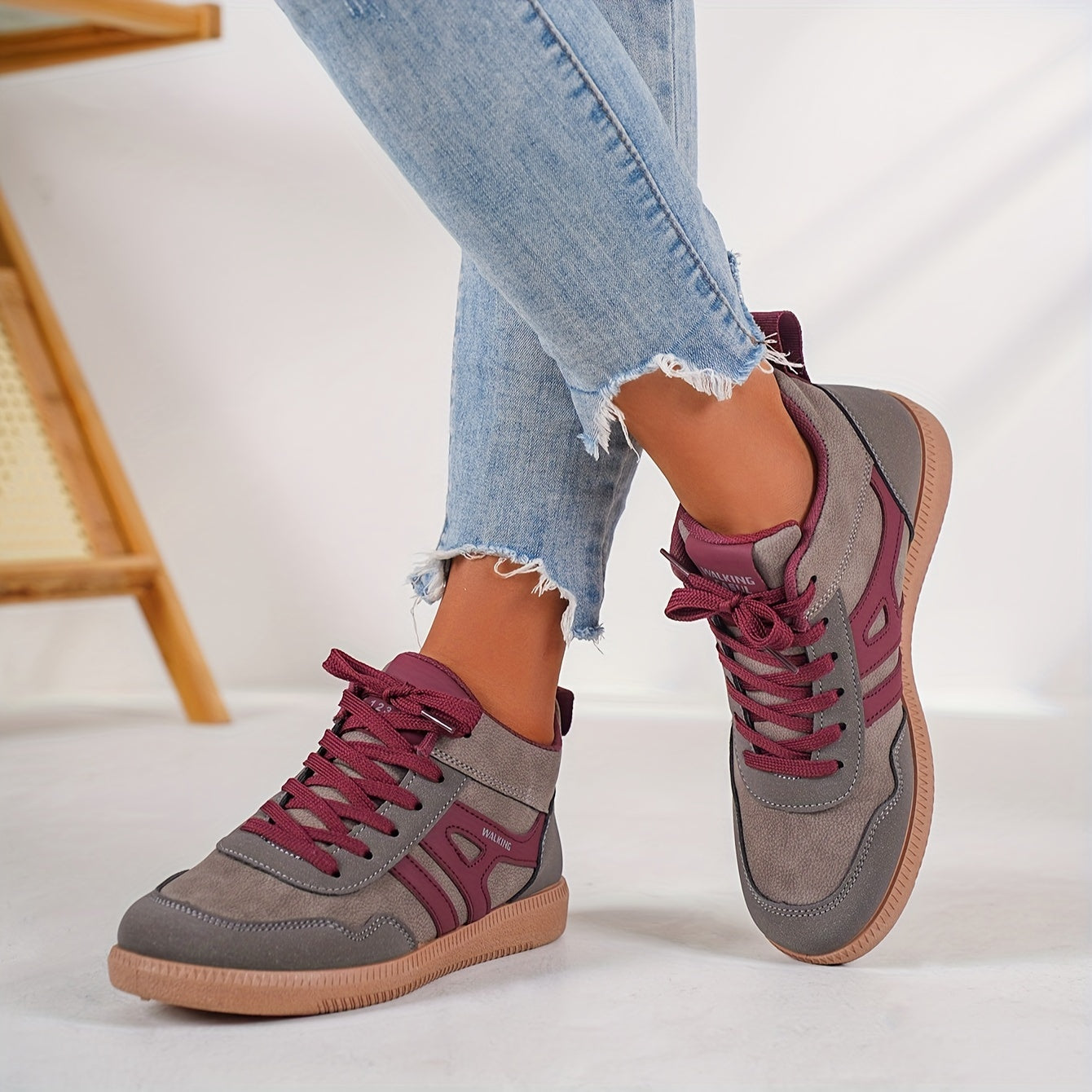 StepEase – Orthopedic Sneakers for Every Occasion